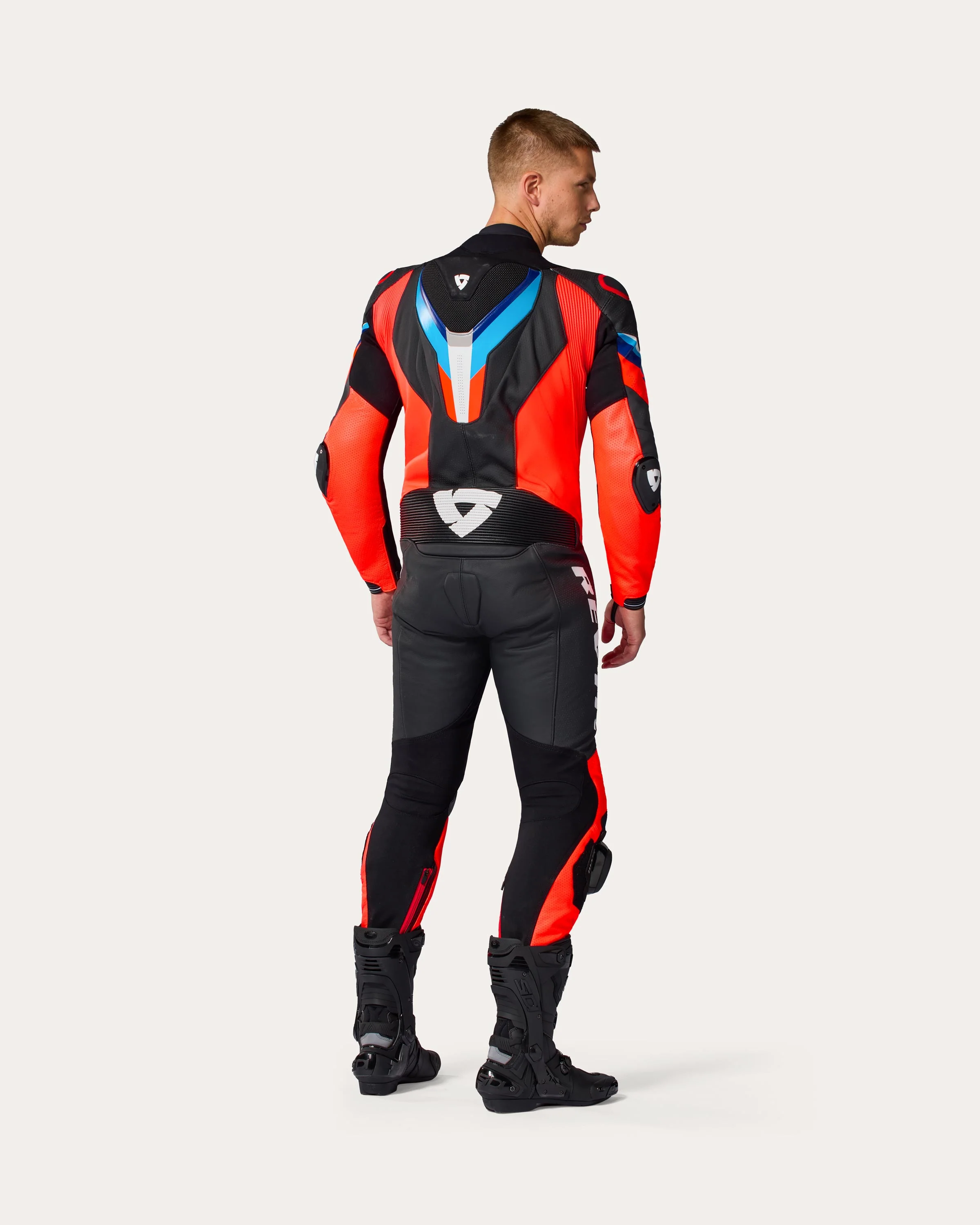 One Piece Quantum 3 | Neon Red-Black - Image 4